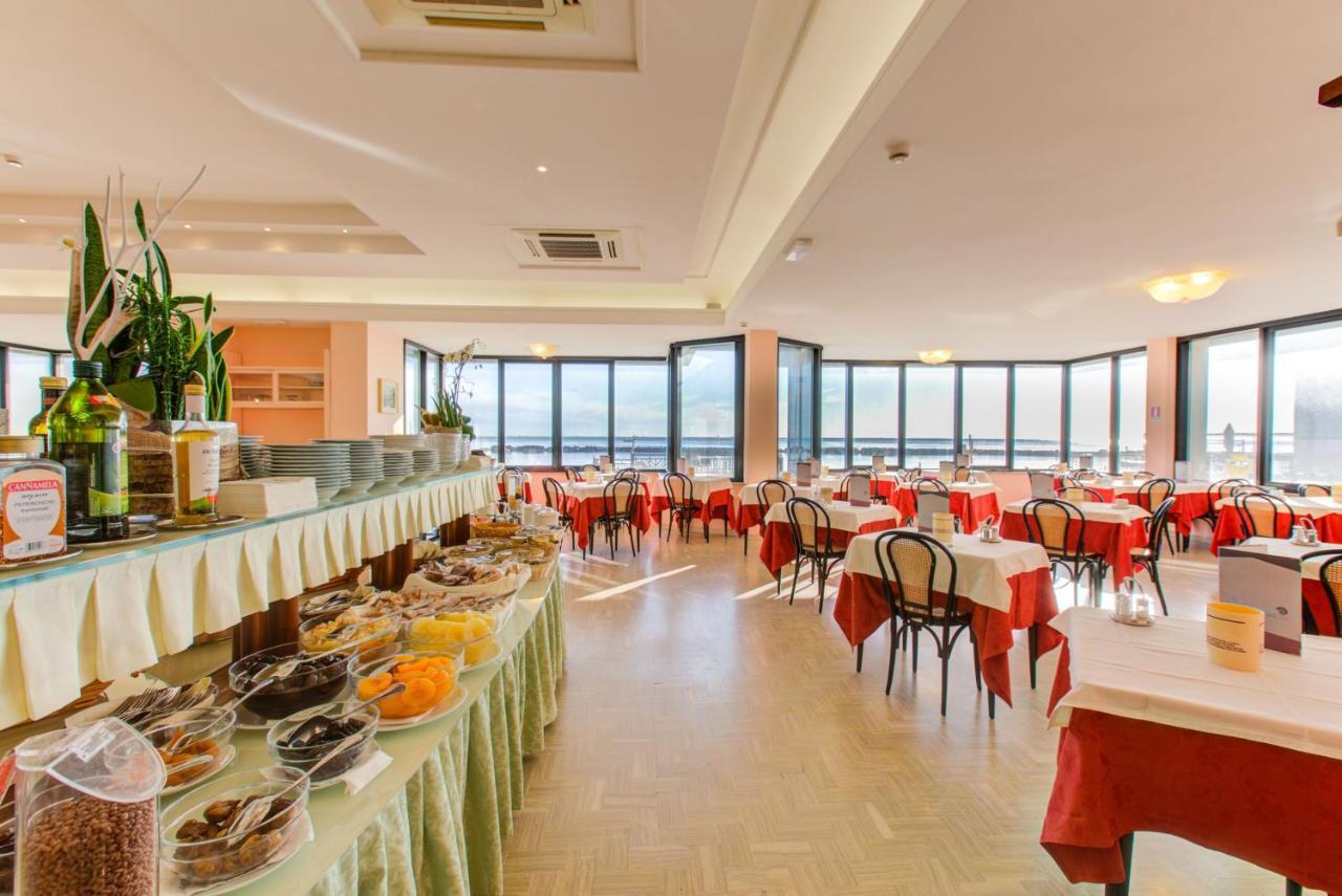 Hotel Royal-Spiaggia Gatteo a Mare Exterior photo