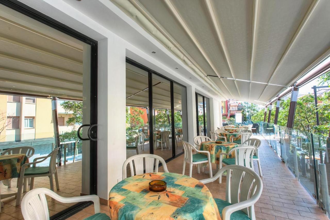 Hotel Royal-Spiaggia Gatteo a Mare Exterior photo
