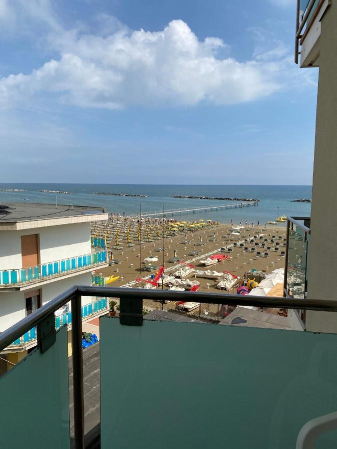 Hotel Royal-Spiaggia Gatteo a Mare Exterior photo